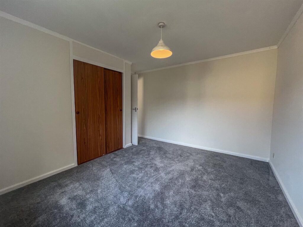 9 Farrants Park, Castletown