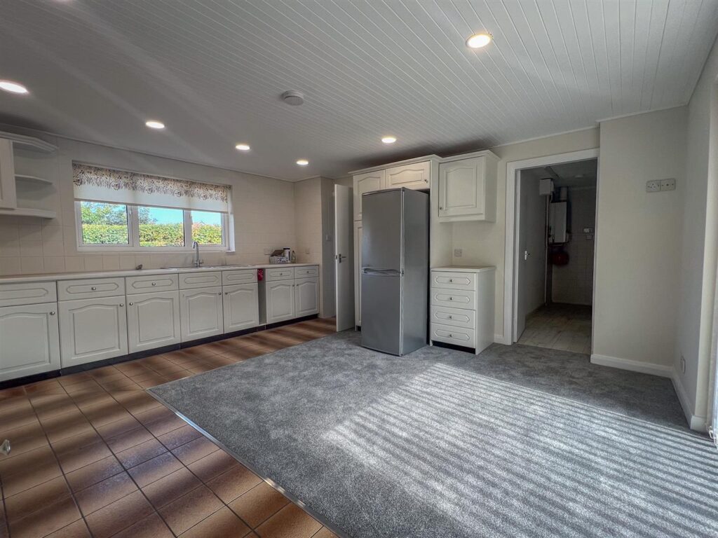 9 Farrants Park, Castletown