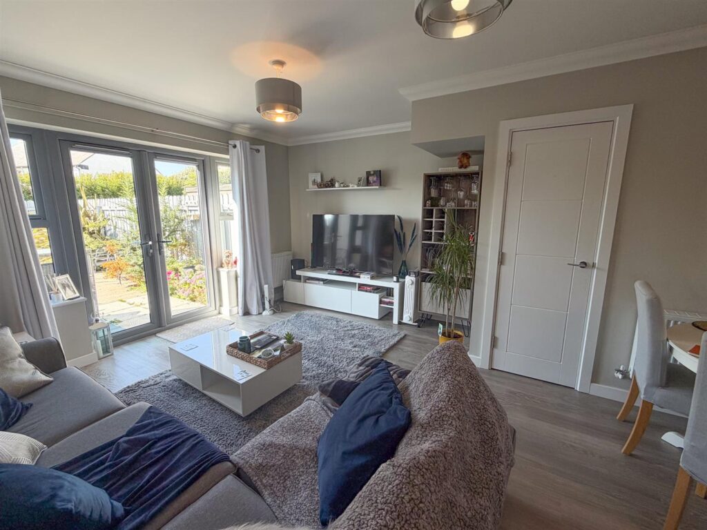 21 oak Park, Ballawattleworth Estate, Peel, Isle Of Man
