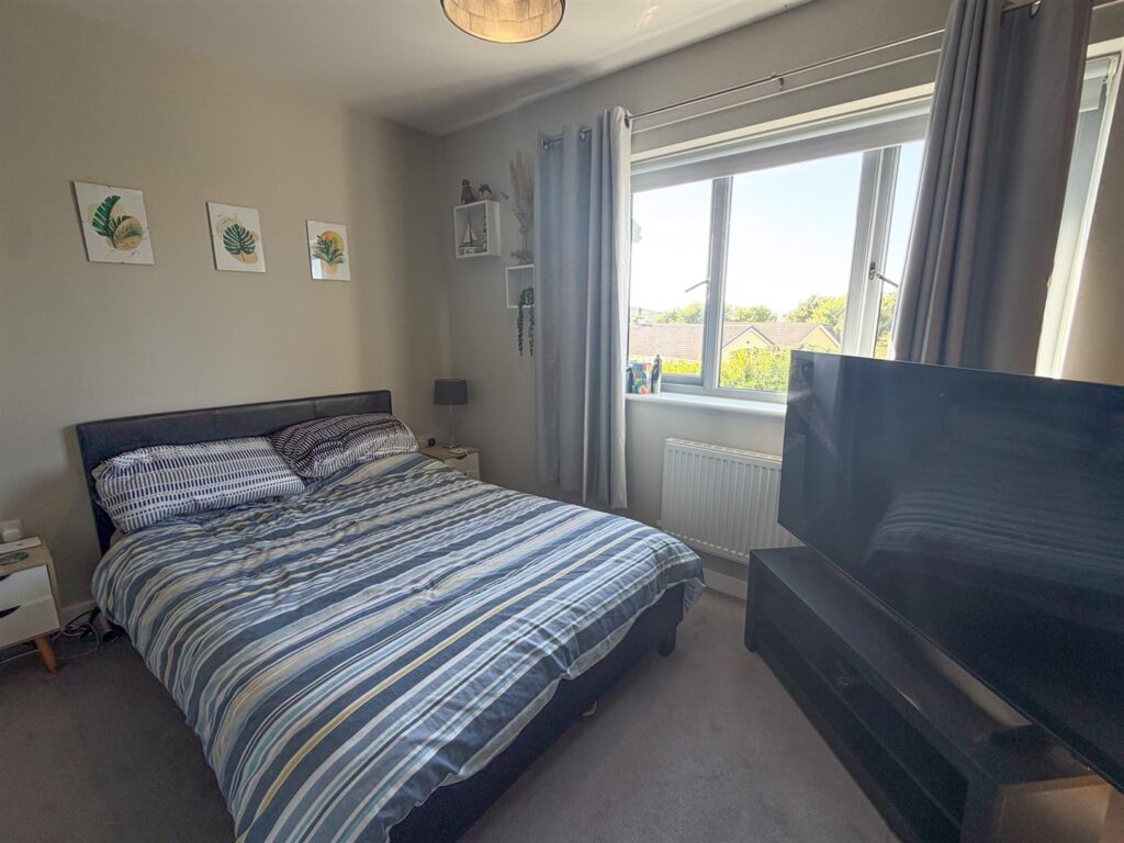 21 oak Park, Ballawattleworth Estate, Peel, Isle Of Man