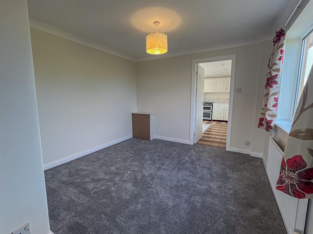 9 Farrants Park, Castletown