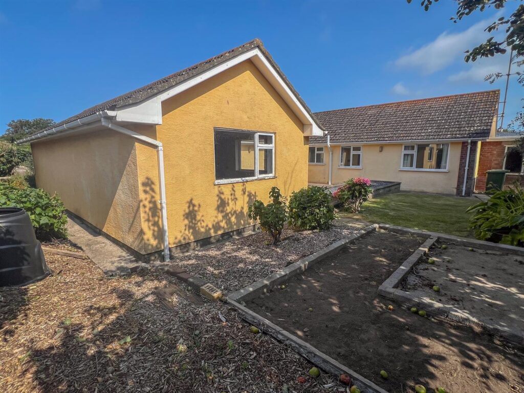 9 Farrants Park, Castletown