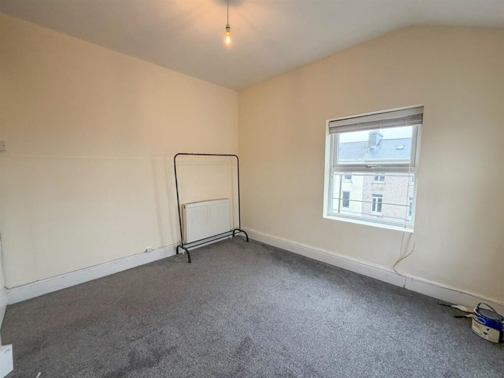 Flat 6, 26 Christian Road