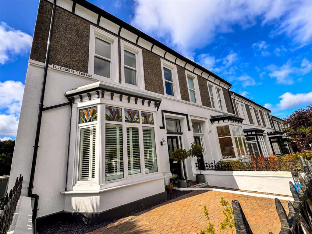 Thorny Road, Douglas