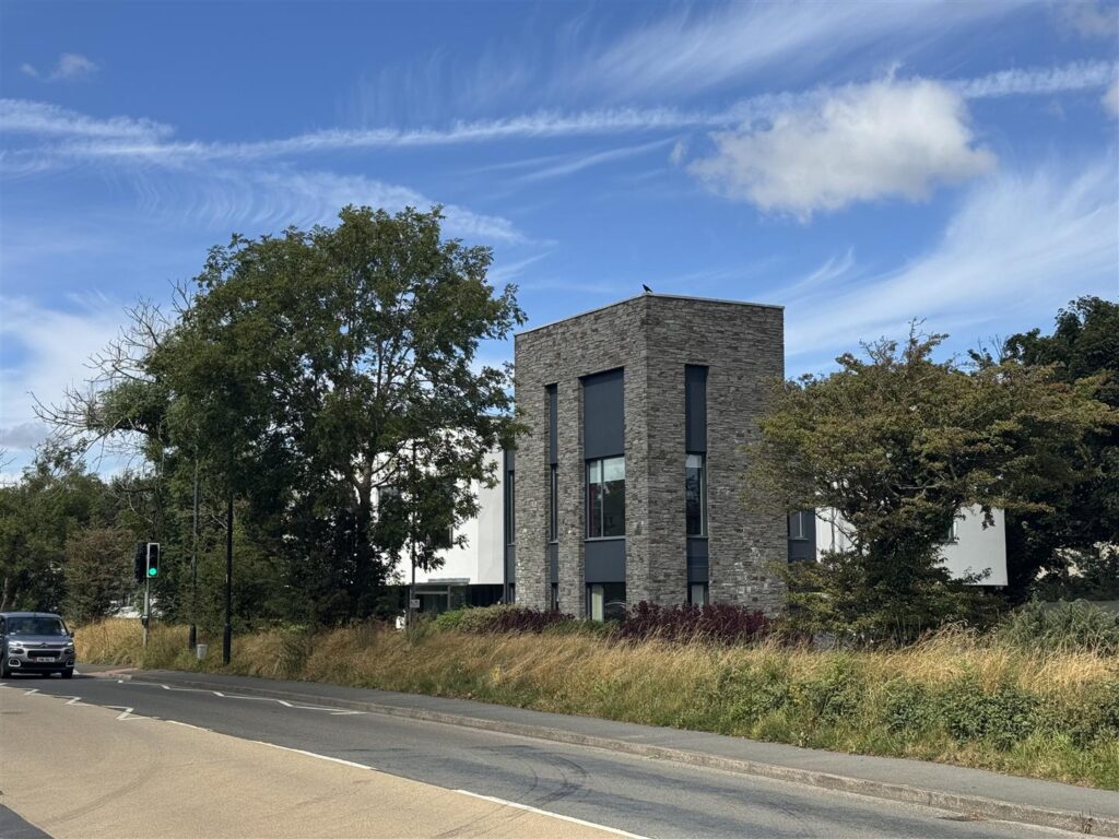 Cooil Road, Isle of Man Business Park, Braddan